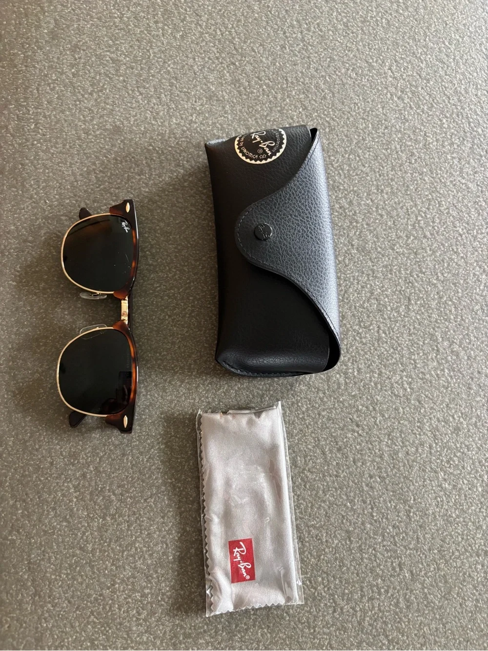 Ray-Ban Clubmaster Sunglasses - Tortoise Frame with Green Lenses